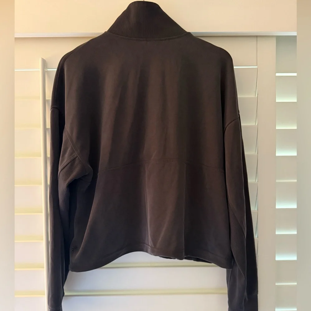 Athleta Charcoal Black Cropped Pullover - Picture 3 of 5